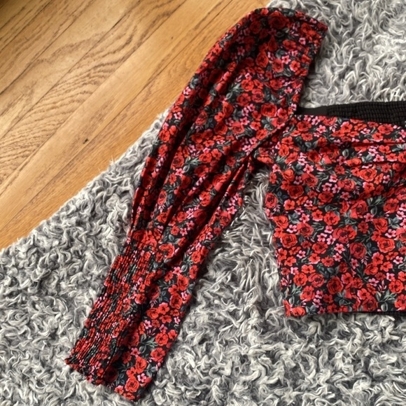 ZARA Floral Puff Sleeve Heart Shape Top Size Large - Picture 7 of 15